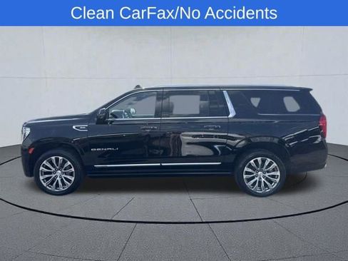 Used 2022 GMC Yukon XL Denali AWD/4WD image 2