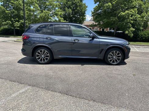 Used 2021 BMW X5 xDrive40i w/ M Sport Package AWD/4WD image 8