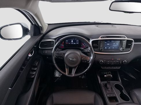 Used 2017 Kia Sorento EX AWD/4WD image 17