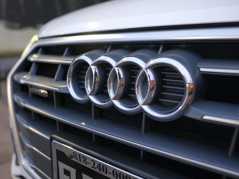 Used 2018 Audi Q5 2.0T Premium Plus w/ Premium Plus Package image 44