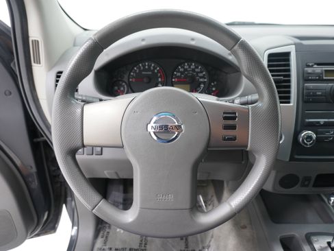 Used 2011 Nissan Frontier SV RWD image 14