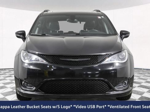 Used 2018 Chrysler Pacifica Limited w/ S Appearance Package image 15