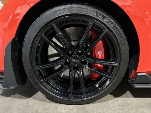 Used 2022 Ford Mustang Shelby GT500 w/ Technology Package image 18