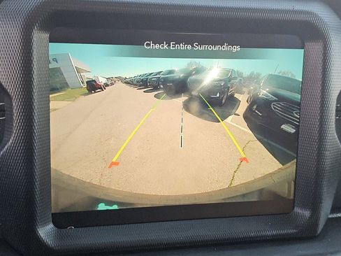 Used 2022 Jeep Wrangler Unlimited Sahara w/ Cold Weather Group image 10