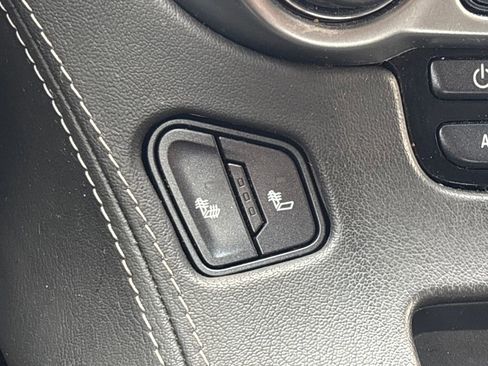 Used 2019 Chevrolet Tahoe LT image 14