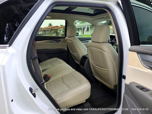 Used 2017 Cadillac XT5 Luxury FWD image 32