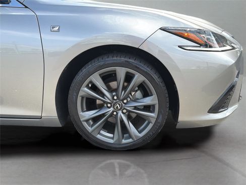Used 2019 Lexus ES 350 F Sport w/ Accessory Package FWD image 41