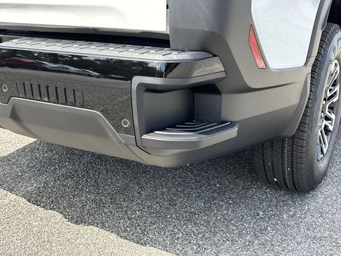 New 2026 GMC Sierra EV Elevation image 27