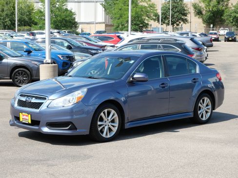Used 2013 Subaru Legacy 2.5i Premium w/ All-Weather Pkg AWD/4WD image 3