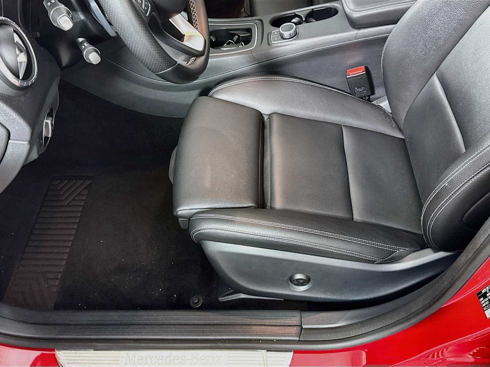 Used 2018 Mercedes-Benz CLA 250 4MATIC image 18