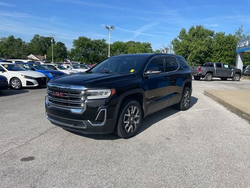 Used 2023 GMC Acadia SLE FWD image 2