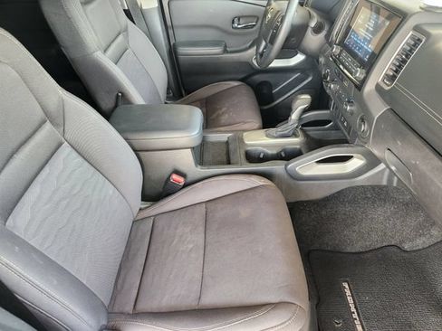 Used 2024 Nissan Frontier SV AWD/4WD image 13