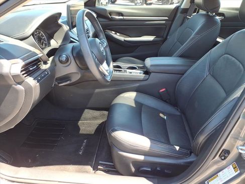 Used 2024 Nissan Altima 2.5 SL AWD/4WD image 6