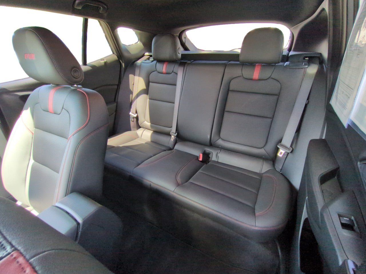 Used 2024 Chevrolet Trax RS FWD image 23