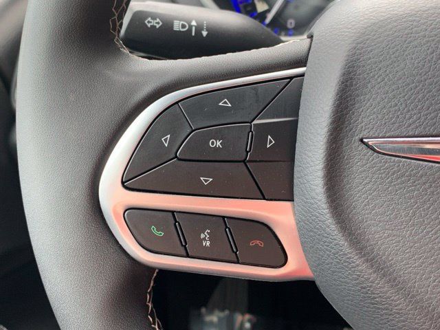 Used 2025 Chrysler Pacifica Select FWD image 22