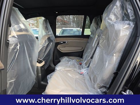 New 2026 Volvo XC90 T8 Plus w/ Protection Package Premier image 7