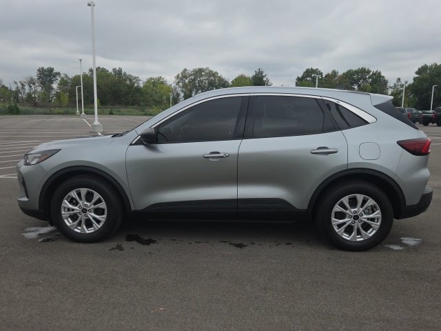 Used 2023 Ford Escape Active w/ Cold Weather Package FWD image 15