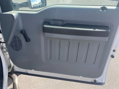 Used 2011 Ford F450 XL w/ Trailer Tow Pkg image 21