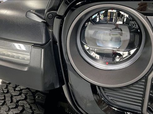Used 2024 Jeep Wrangler Unlimited Rubicon w/ Convenience Group AWD/4WD image 37