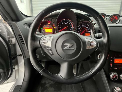 Used 2013 Nissan 370Z Touring w/ Sport Pkg RWD image 17