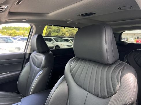 Used 2024 Hyundai Palisade Limited FWD image 15