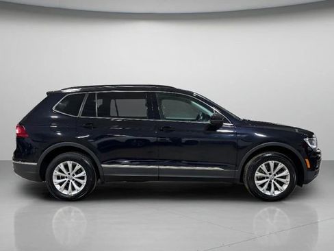 Used 2018 Volkswagen Tiguan SE AWD/4WD image 4