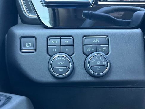 New 2026 Chevrolet Silverado 1500 LT Trail Boss w/ LPO, Dark Essentials Package AWD/4WD image 33