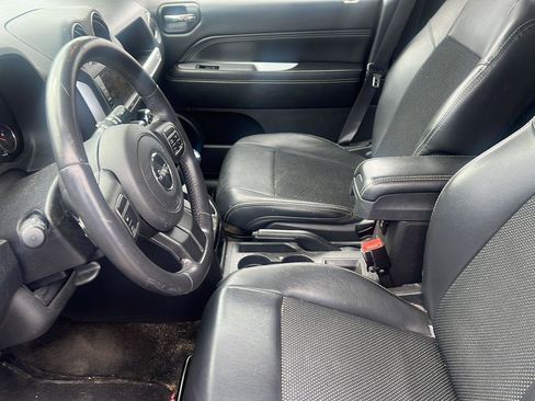Used 2014 Jeep Compass Latitude w/ Premium Sound Group FWD image 16