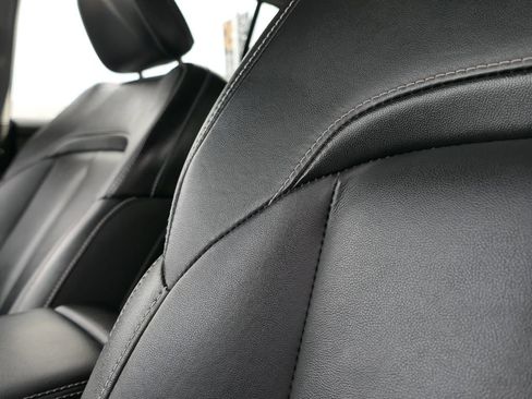 Used 2023 Jeep Grand Cherokee L Limited image 9