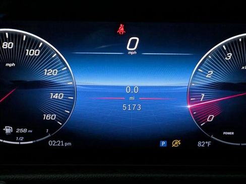 Certified 2025 Mercedes-Benz GLB 250 image 11