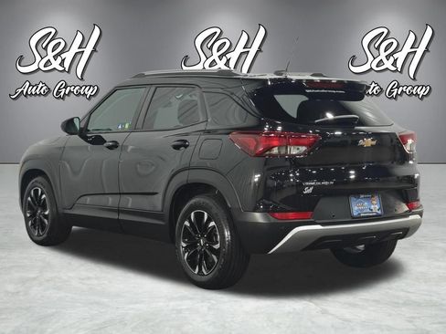 Used 2021 Chevrolet TrailBlazer LT w/ Sun and Liftgate Package FWD image 18