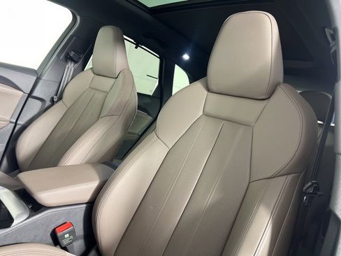 Used 2025 Audi Q5 Premium Plus w/ Premium Plus image 21