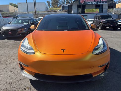 Used 2018 Tesla Model 3 Performance image 3
