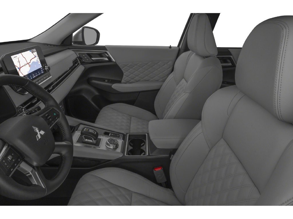 Used 2025 Mitsubishi Outlander 4WD Plug-In Hybrid image 6