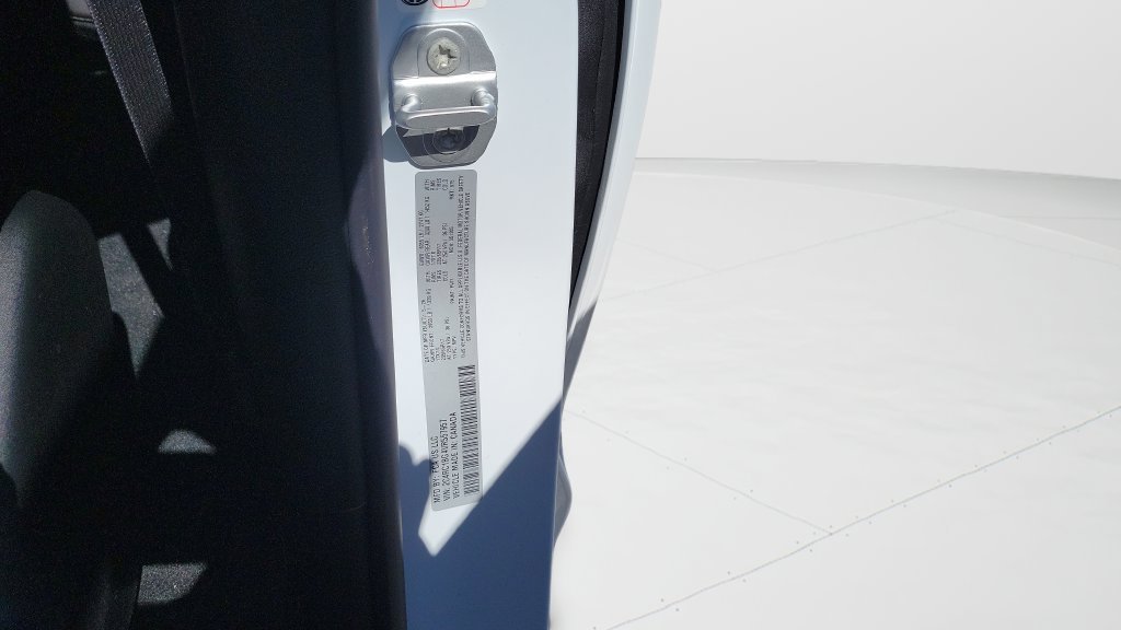 New 2027 Chrysler Pacifica Select w/ Family Tech Group FWD image 29