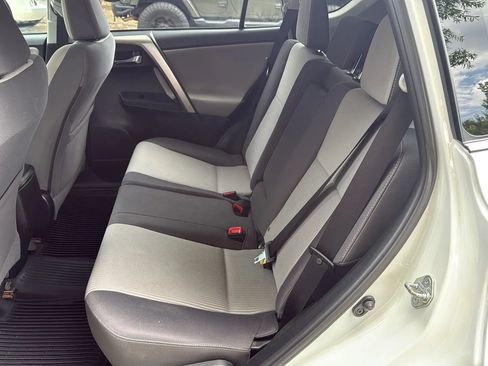 Used 2015 Toyota RAV4 XLE AWD/4WD image 17