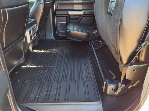 Used 2018 Ford F150 Lariat image 30