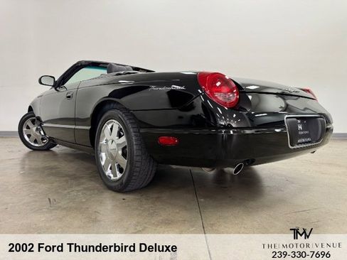 Used 2002 Ford Thunderbird Deluxe image 9