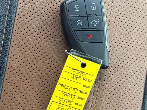 Used 2023 Chevrolet Silverado 1500 High Country image 35