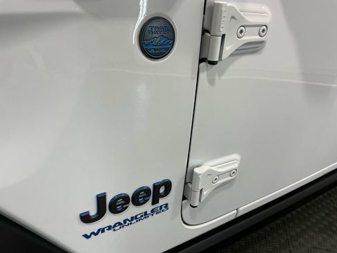 Used 2022 Jeep Wrangler Unlimited Rubicon 4xe image 61