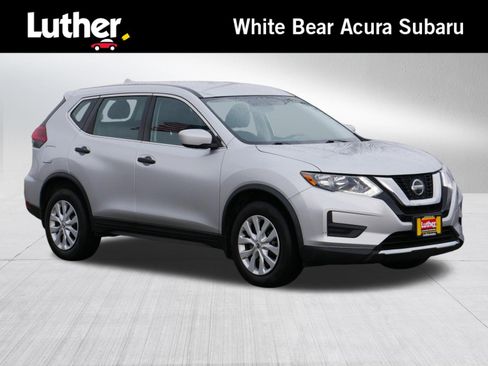 Used 2018 Nissan Rogue S AWD/4WD image 1