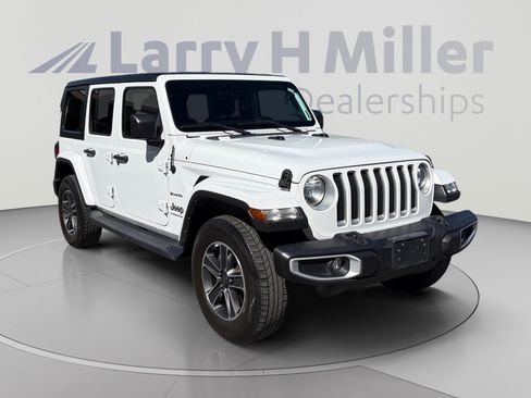 Used 2023 Jeep Wrangler Unlimited Sahara AWD/4WD image 7
