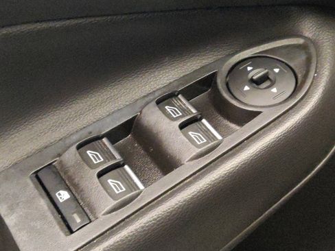 Used 2017 Ford Escape SE w/ Equipment Group 201A FWD image 27