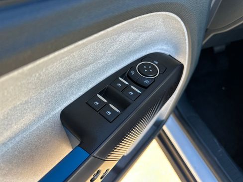 New 2025 Ford Maverick XLT w/ XLT Luxury Package image 11