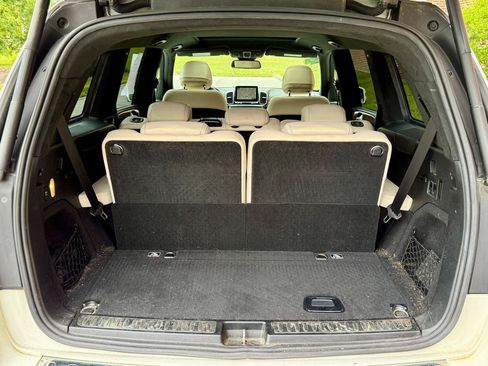 Used 2017 Mercedes-Benz GLS 450 4MATIC image 46