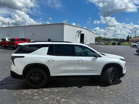 Used 2024 Chevrolet Traverse RS AWD/4WD image 6