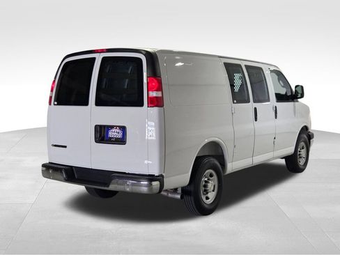 Used 2025 Chevrolet Express 2500 w/ Driver Convenience Package RWD image 24