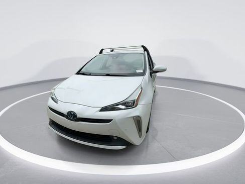 Used 2022 Toyota Prius XLE w/ Premium Convenience Package FWD image 4