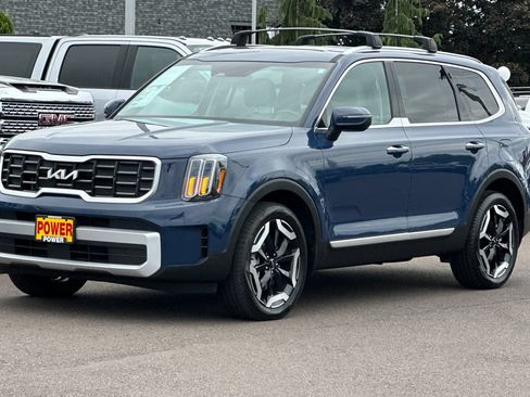 Certified 2024 Kia Telluride S w/ S Sunroof Package AWD/4WD image 8