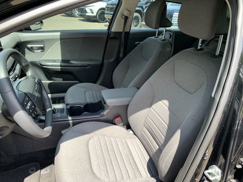Used 2025 Kia K4 EX FWD image 9